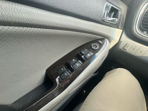 Used 2015 Kia Optima EX w/ EX Premium Package image 10