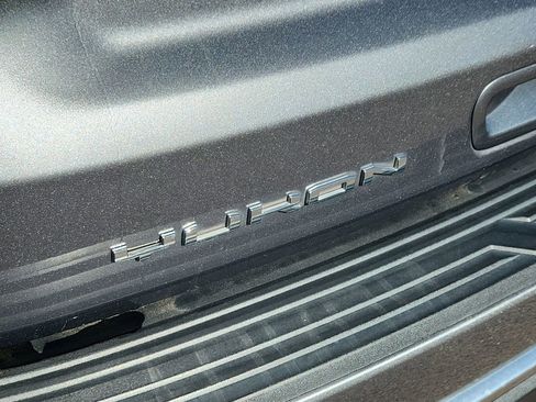 Used 2021 GMC Yukon Denali w/ Denali Premium Package image 16