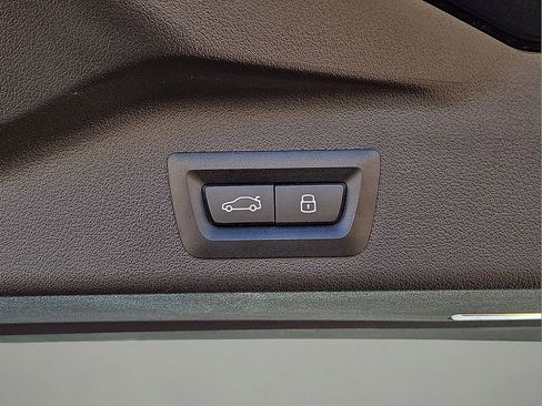 Used 2026 BMW X5 xDrive40i image 13