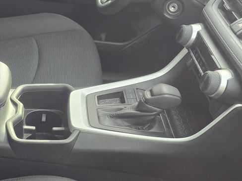 Used 2023 Toyota RAV4 LE image 8