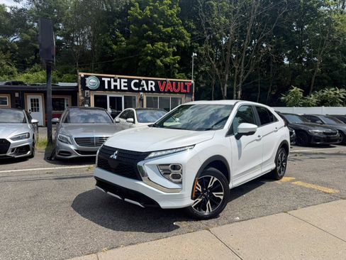 Used 2025 Mitsubishi Eclipse Cross SEL AWD/4WD image 1