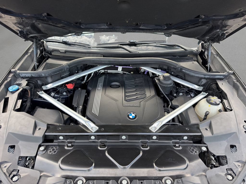 Used 2021 BMW X6 xDrive40i w/ M Sport Package AWD/4WD image 20