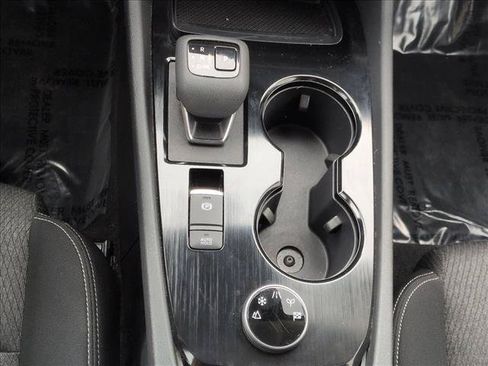 Used 2024 Nissan Rogue SV AWD/4WD image 12