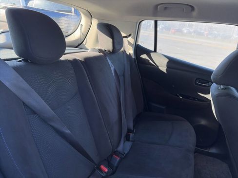 Used 2016 Nissan Leaf SV w/ Premium Package image 26