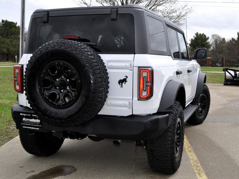 Used 2022 Ford Bronco Wildtrak image 5