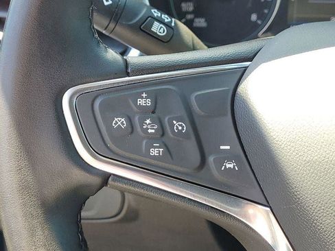 Used 2023 Chevrolet Equinox LT FWD image 9