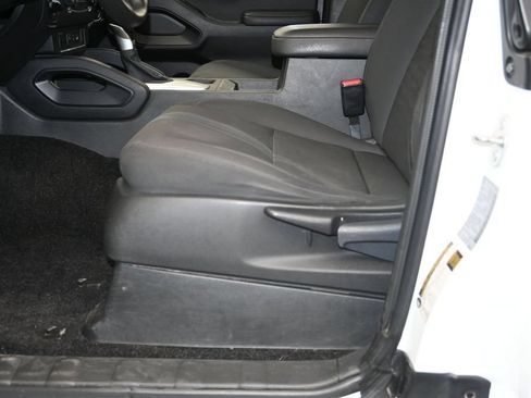 Used 2024 Nissan Frontier S w/ Technology Package AWD/4WD image 21