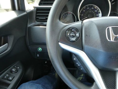 Used 2015 Honda Fit LX image 10