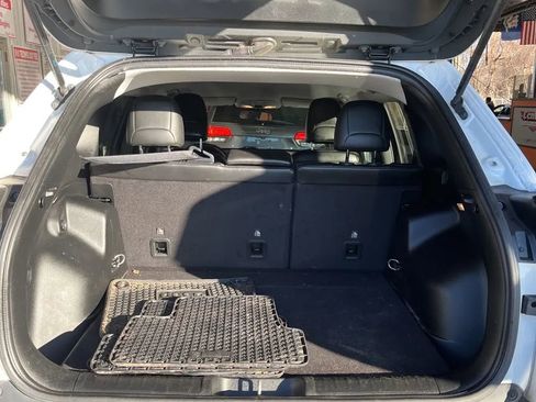 Used 2019 Jeep Cherokee Latitude Plus w/ Cold Weather Group image 15