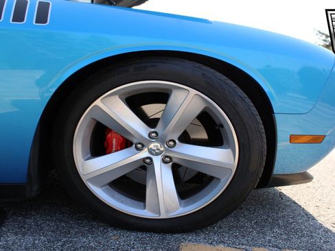 Used 2010 Dodge Challenger SRT8 w/ SRT Option Group II image 17