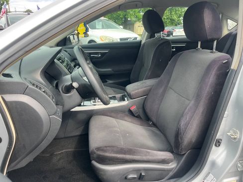 Used 2013 Nissan Altima 2.5 S FWD image 13