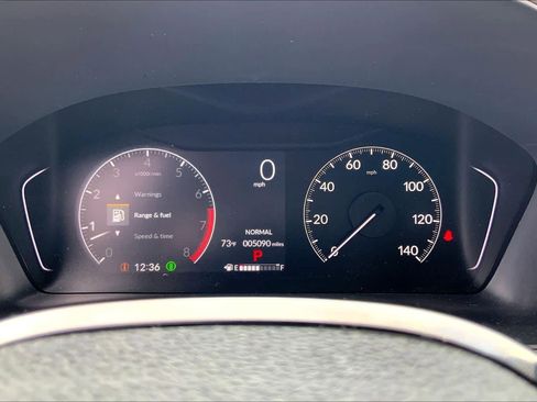 Used 2025 Honda Pilot TrailSport image 25