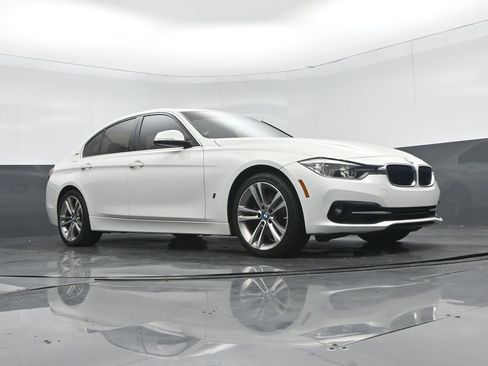 Used 2018 BMW 330e image 51