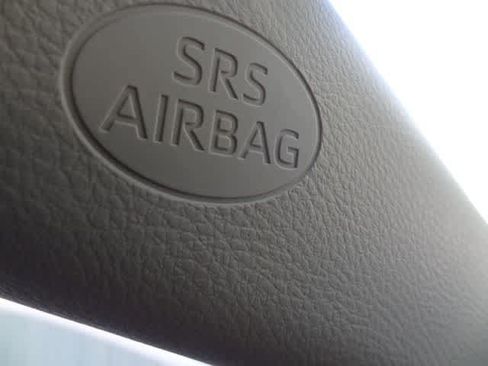 Used 2025 Toyota Camry LE FWD image 30