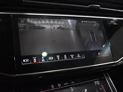 Used 2022 Audi Q7 3.0T Premium w/ Convenience Package image 22