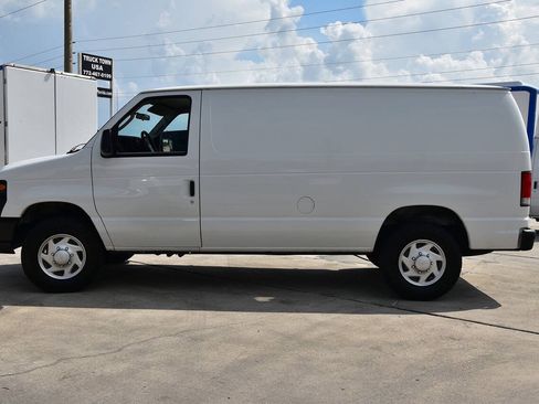 Used 2014 Ford E-250 and Econoline 250 w/ Power Group RWD image 4