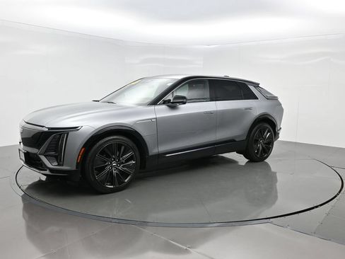 Used 2024 Cadillac Lyriq Sport w/ LPO, Floor Liner Package AWD/4WD image 2
