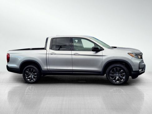 Used 2021 Honda Ridgeline Sport image 4