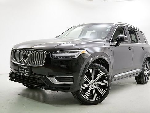 Certified 2023 Volvo XC90 T8 Plus image 2
