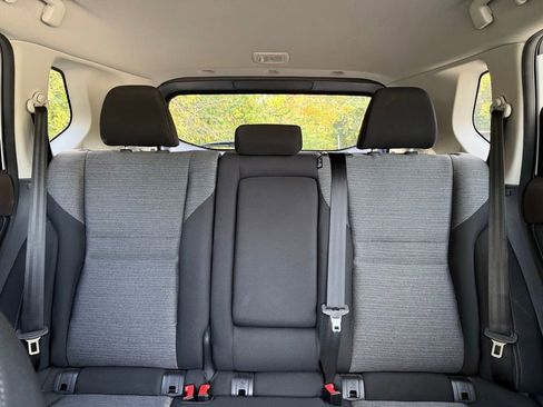 Used 2023 Nissan Rogue SV image 40