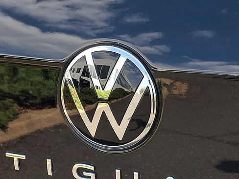 Used 2024 Volkswagen Tiguan S image 28