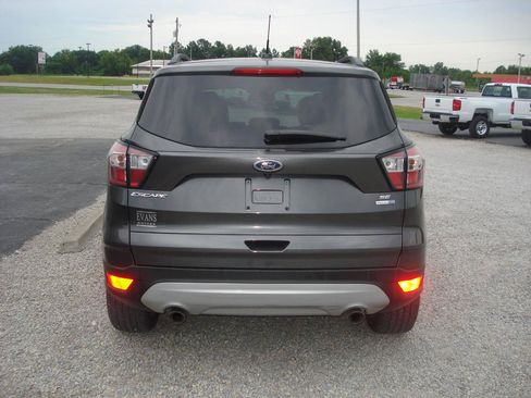 Used 2018 Ford Escape SE AWD/4WD image 7