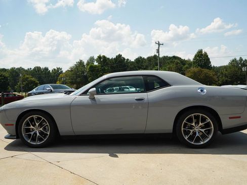 Used 2022 Dodge Challenger GT RWD image 23