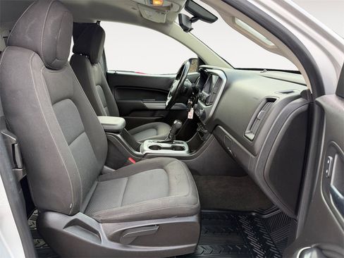 Used 2016 Chevrolet Colorado LT w/ LT Convenience Package image 12