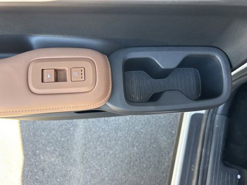 Used 2025 Hyundai Santa Fe Limited image 28