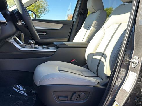 New 2026 MAZDA CX-90 Plug-In Hybrid w/ Preferred image 17