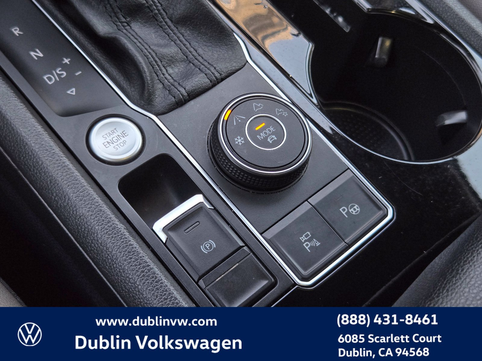 Used 2020 Volkswagen Atlas Cross Sport SEL Premium AWD/4WD image 19