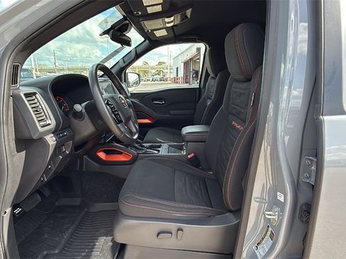 Used 2023 Nissan Frontier PRO-4X w/ Pro Convenience Package image 12