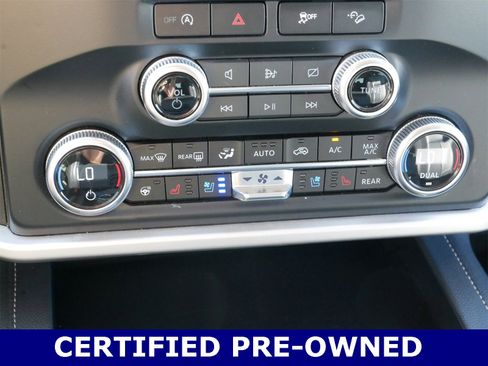 Certified 2024 Ford Expedition XLT image 23