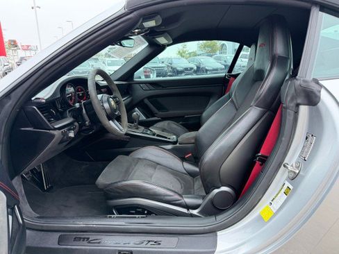 Used 2022 Porsche 911 Carrera GTS image 22