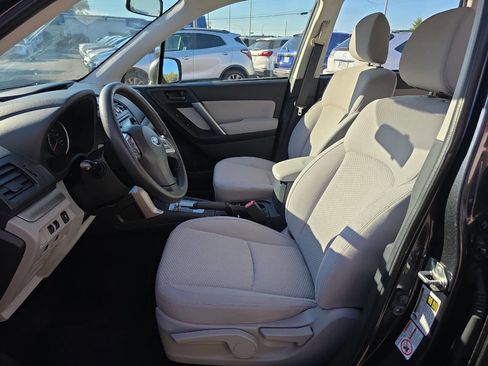 Used 2015 Subaru Forester 2.5i w/ Alloy Wheel Package image 9
