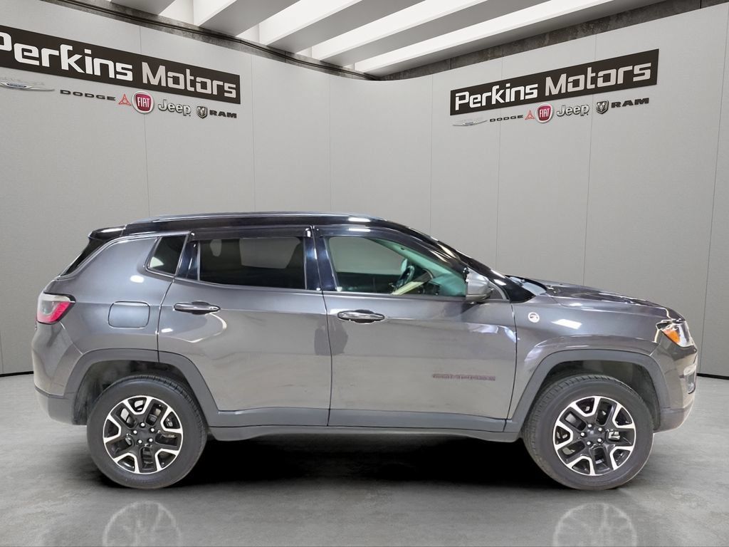 Used 2020 Jeep Compass Trailhawk w/ Leather Interior Group AWD/4WD image 6