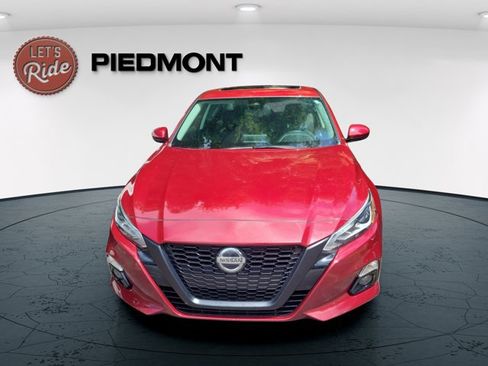 Used 2020 Nissan Altima 2.5 SV FWD image 2