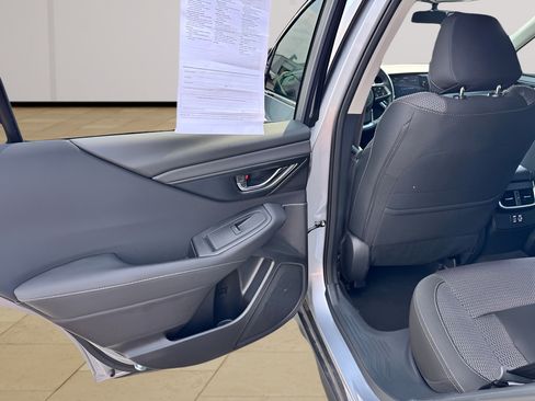 Used 2023 Subaru Outback Premium AWD/4WD image 12