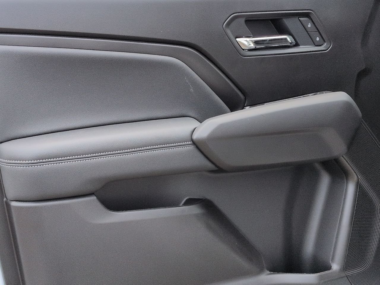 New 2026 Chevrolet Colorado LT RWD image 23