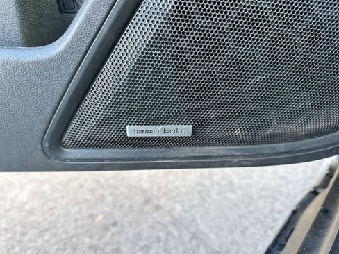 Certified 2021 Subaru Outback Limited image 32