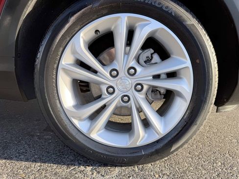 Used 2021 Buick Encore GX Preferred w/ Cold Weather Comfort Package image 22