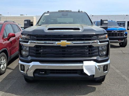 New 2026 Chevrolet Silverado 2500 LT w/ All Star Edition AWD/4WD image 2