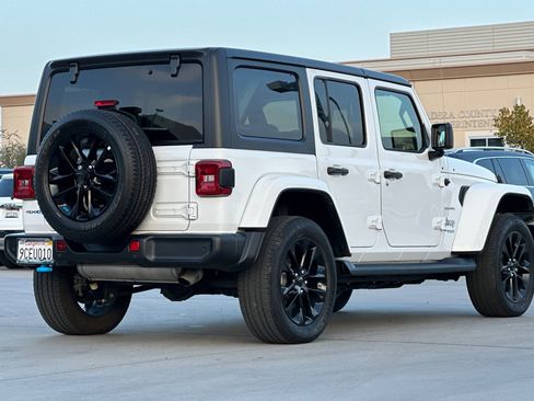 Used 2022 Jeep Wrangler Unlimited Sahara w/ Safety Group image 6