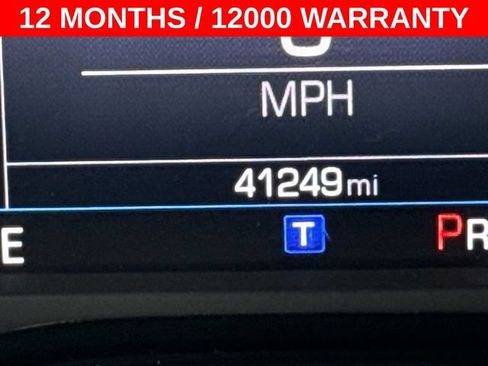 Used 2020 Chevrolet Camaro LT RWD image 27