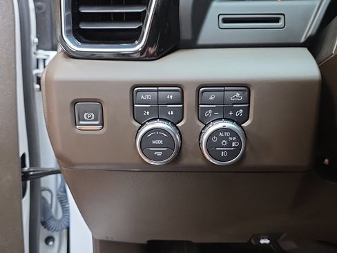 Used 2022 GMC Sierra 1500 Denali w/ Denali Carbonpro Edition image 24