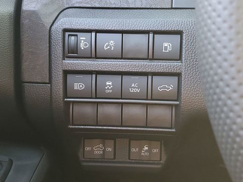New 2026 Toyota Tacoma Limited AWD/4WD image 33