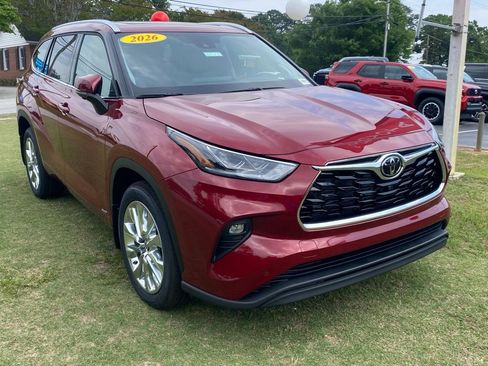 New 2026 Toyota Highlander Limited AWD/4WD image 1