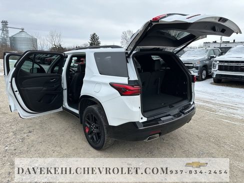 Used 2023 Chevrolet Traverse Premier w/ Redline Edition image 34