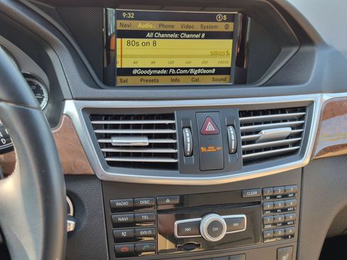 Used 2012 Mercedes-Benz E 350 Sedan image 21