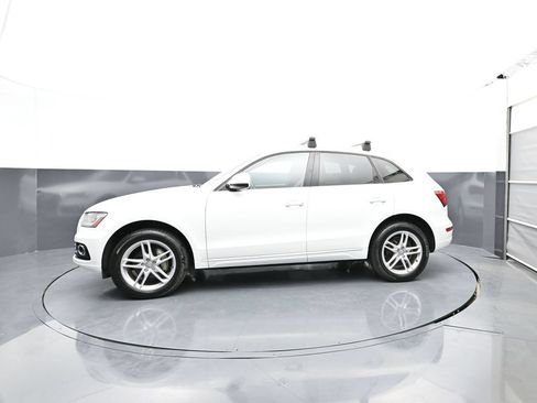 Used 2017 Audi Q5 2.0T Premium AWD/4WD image 29